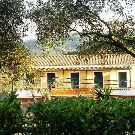 Anemona Aparthotel
