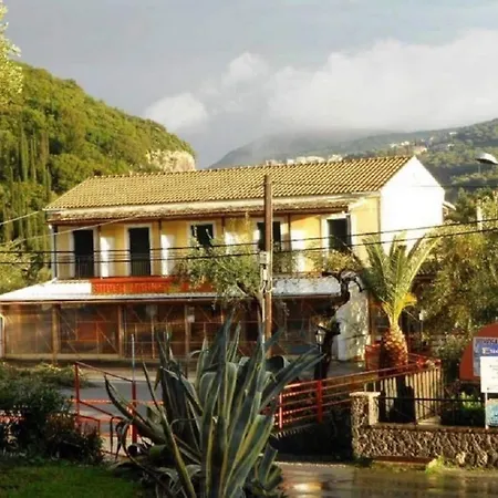 Anemona Apartahotel 3*