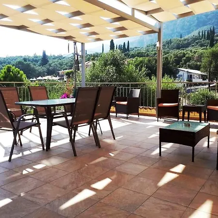 Anemona Aparthotel 3*