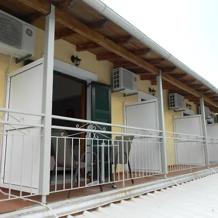 Anemona Aparthotel